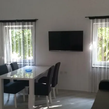 Danijel Apartment Novi Vinodolski Exterior photo